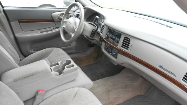 2005 Chevrolet Impala Base