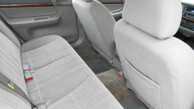 2005 Chevrolet Impala Base