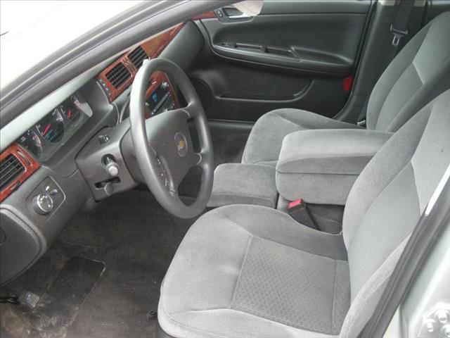 2006 Chevrolet Impala LS A4WD