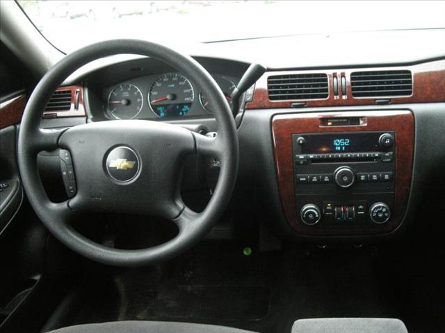2006 Chevrolet Impala LS A4WD