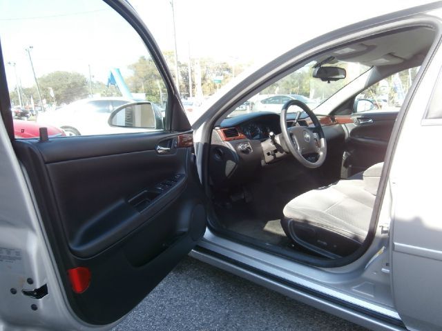 2007 Chevrolet Impala Crew-long-drw-6.6l Diesel-4wd-one Owner