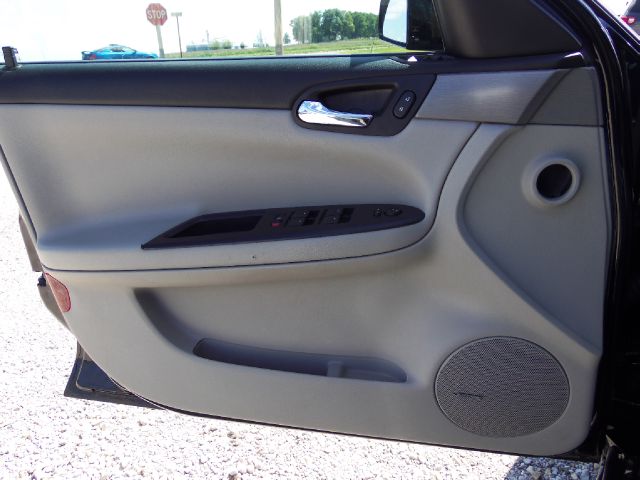 2007 Chevrolet Impala Crew-long-drw-6.6l Diesel-4wd-one Owner