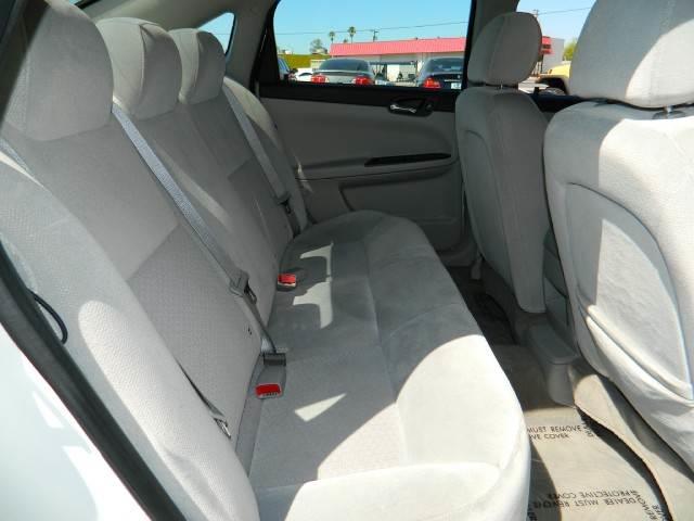 2008 Chevrolet Impala SEL 2WD Sedan