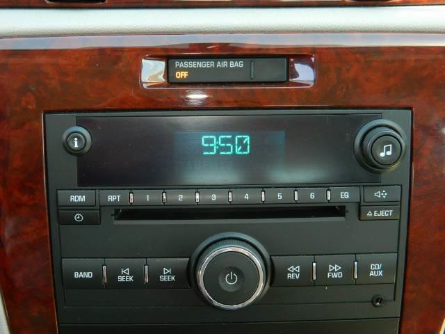 2008 Chevrolet Impala SEL 2WD Sedan