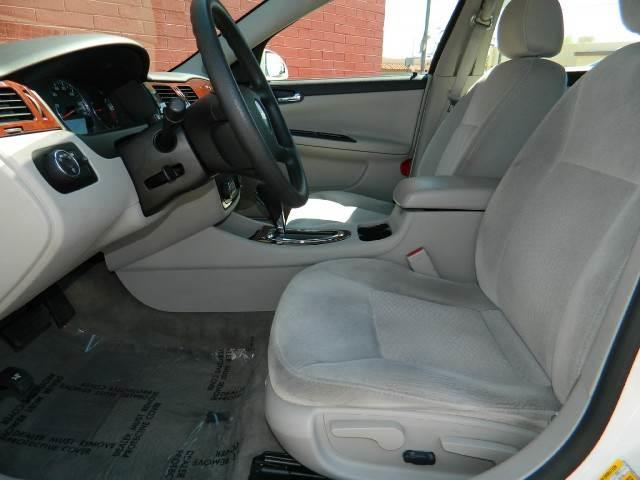 2008 Chevrolet Impala SEL 2WD Sedan