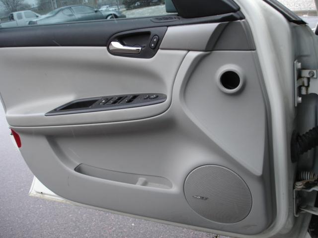 2008 Chevrolet Impala 4dr Sdn Auto (natl) Hatchback