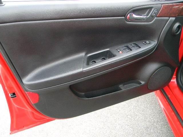 2009 Chevrolet Impala SEL 2WD Sedan