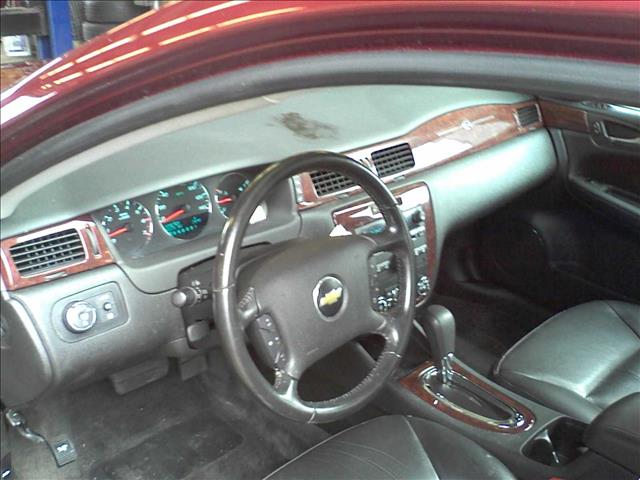 2010 Chevrolet Impala SEL 2WD Sedan