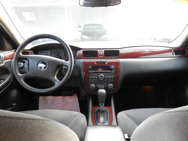 2010 Chevrolet Impala Touring W/nav.sys