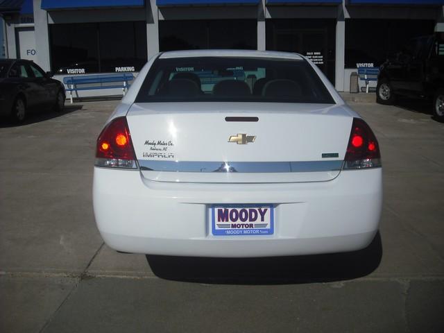 2011 Chevrolet Impala SL1