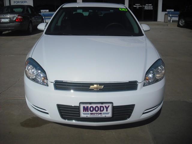2011 Chevrolet Impala SL1