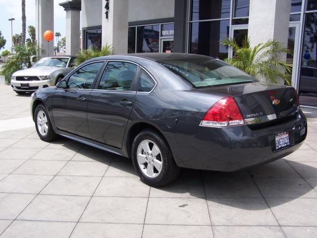 2011 Chevrolet Impala SEL 2WD Sedan