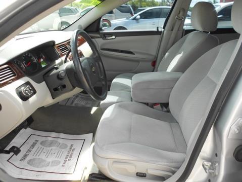 2011 Chevrolet Impala 2WD Ext Cab Manual