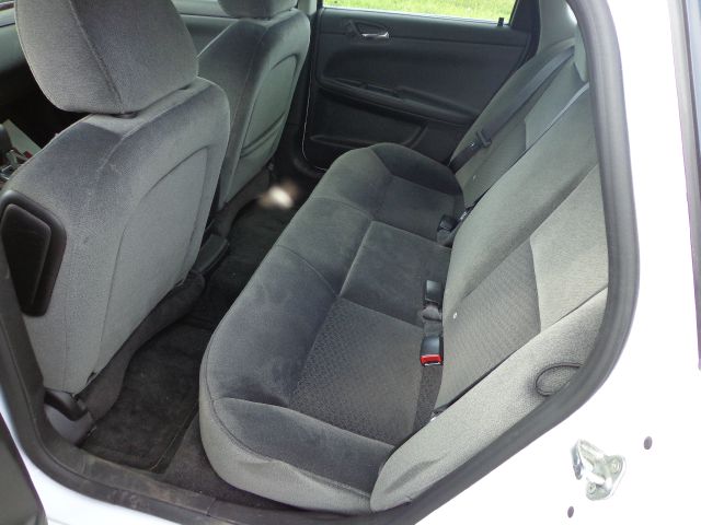 2012 Chevrolet Impala 2dr Reg Cab 140.5 4WD ST