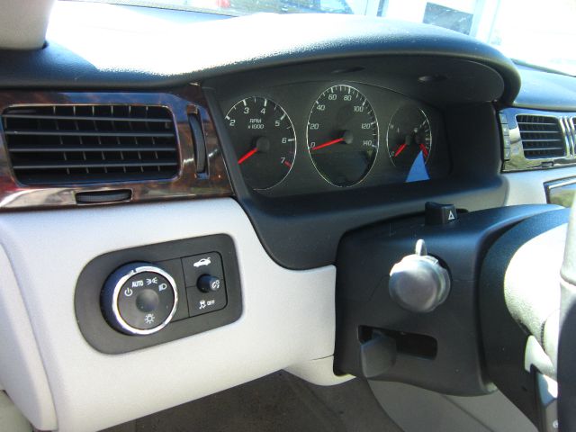 2012 Chevrolet Impala 2dr Reg Cab 140.5 4WD ST