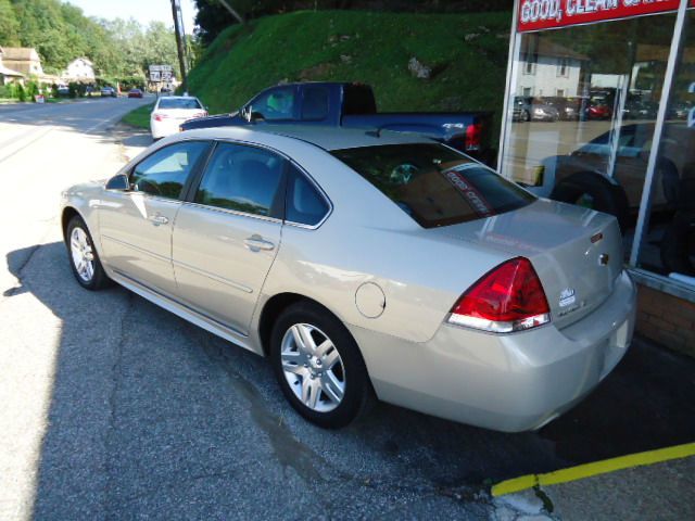2012 Chevrolet Impala 2dr Reg Cab 140.5 4WD ST