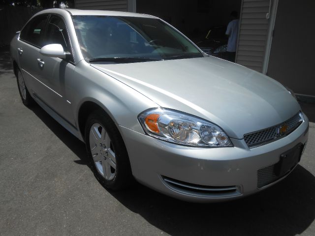 2013 Chevrolet Impala 2dr Reg Cab 140.5 4WD ST