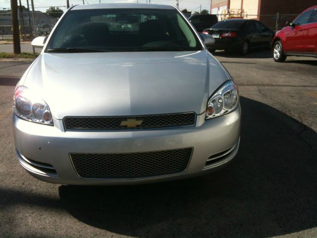 2013 Chevrolet Impala 2dr Reg Cab 140.5 4WD ST
