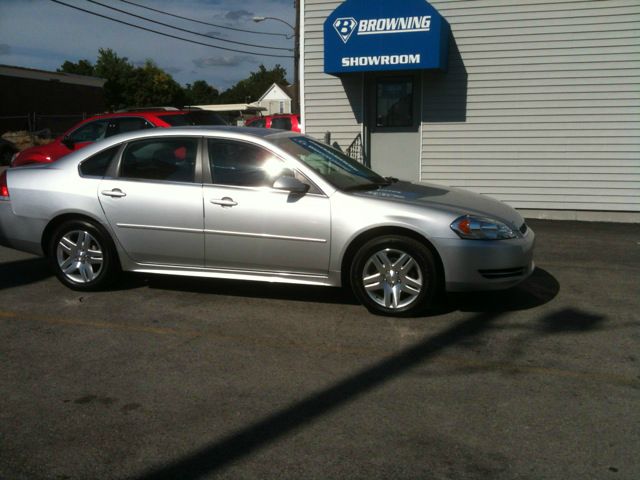 2013 Chevrolet Impala 2dr Reg Cab 140.5 4WD ST