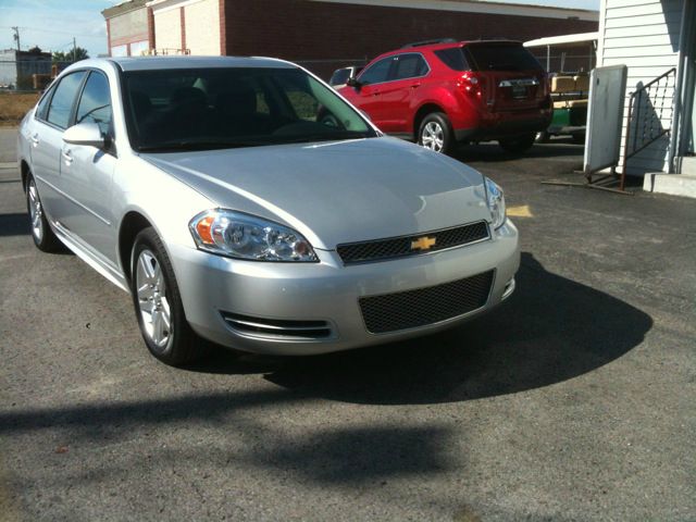 2013 Chevrolet Impala 2dr Reg Cab 140.5 4WD ST
