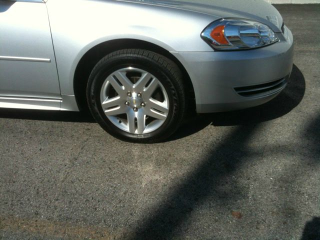 2013 Chevrolet Impala 2dr Reg Cab 140.5 4WD ST