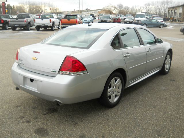 2013 Chevrolet Impala 2dr Reg Cab 140.5 4WD ST