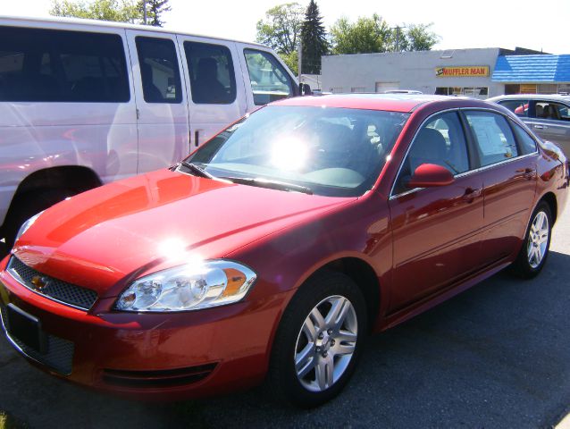 2013 Chevrolet Impala 2dr Reg Cab 140.5 4WD ST