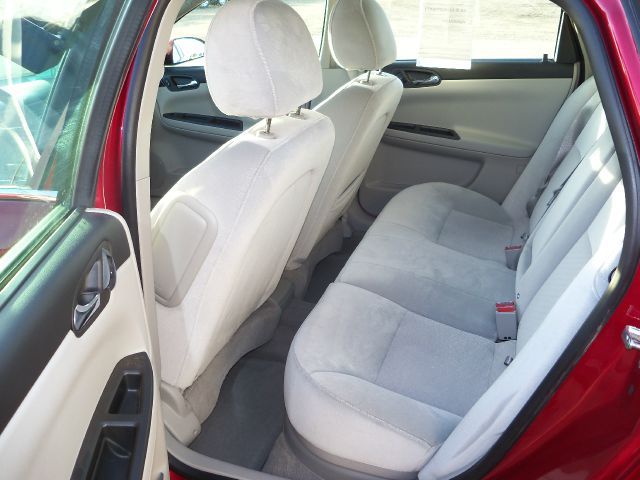 2013 Chevrolet Impala 2dr Reg Cab 140.5 4WD ST