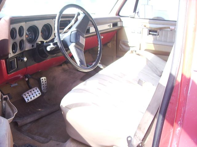 1985 Chevrolet K10 4WD 4dr AT