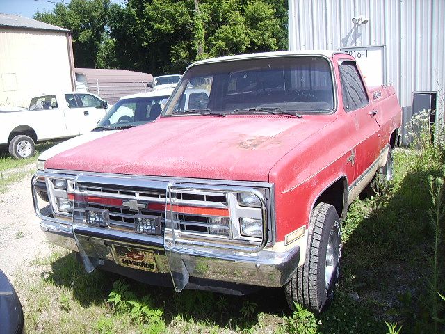 1985 Chevrolet K10 4WD 4dr AT