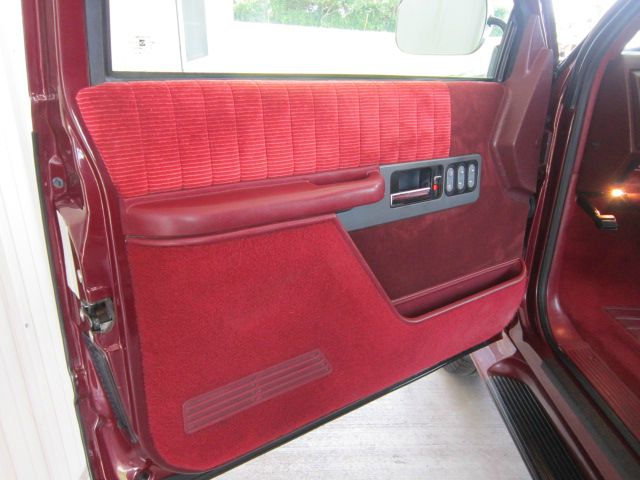 1994 Chevrolet K1500 5dr Wgn OW Outback Auto 2.5L A