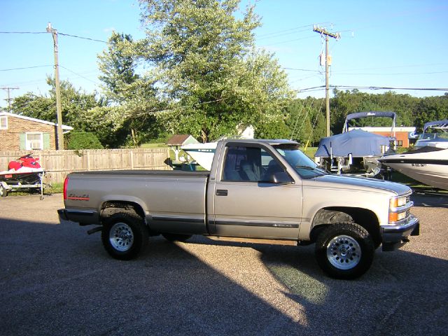 1998 Chevrolet K1500 LT Sedan 4D