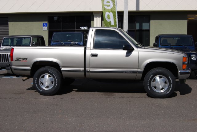 1998 Chevrolet K1500 LT Sedan 4D