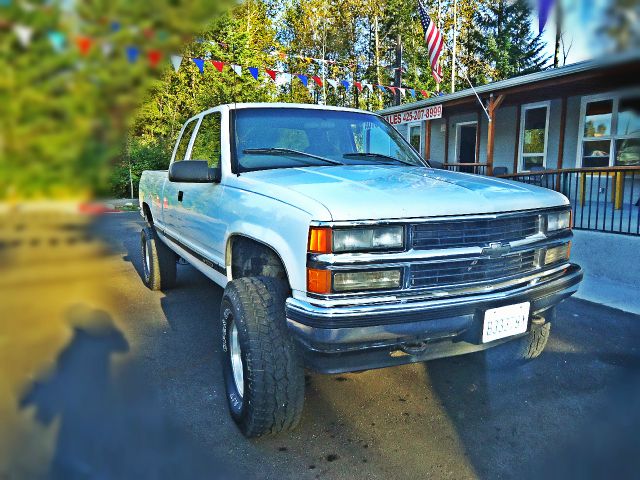 1998 Chevrolet K1500 Commercial Extended Van 3D