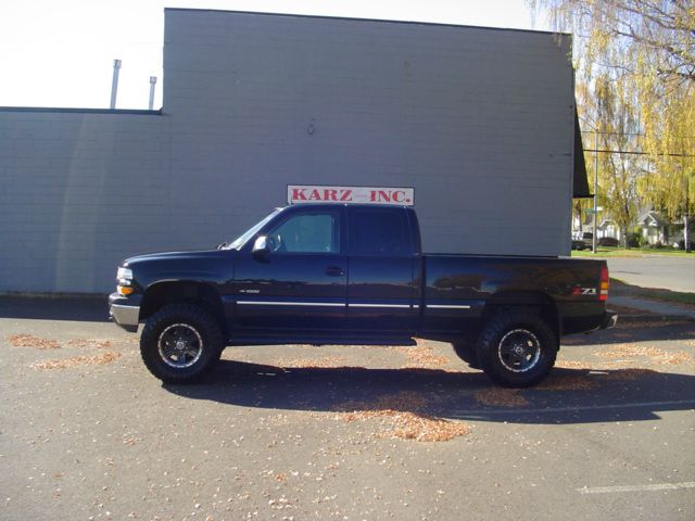 2001 Chevrolet K1500 LS Sunroof Leather