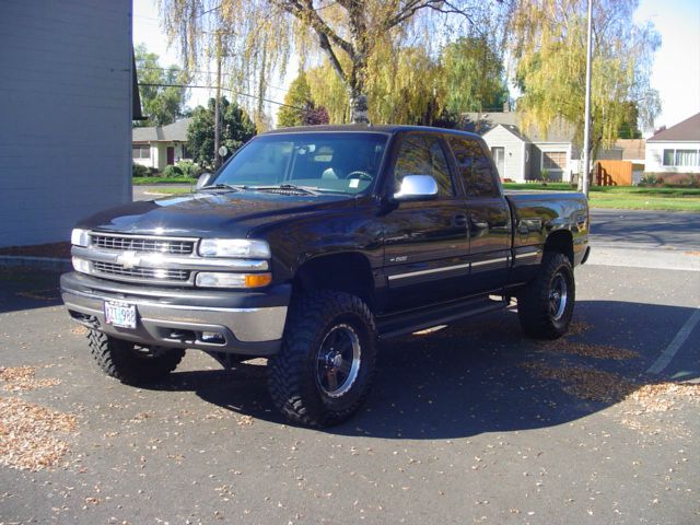 2001 Chevrolet K1500 LS Sunroof Leather