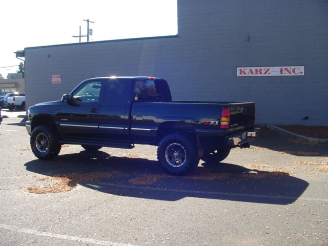 2001 Chevrolet K1500 LS Sunroof Leather