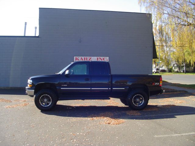 2001 Chevrolet K1500 LS Sunroof Leather