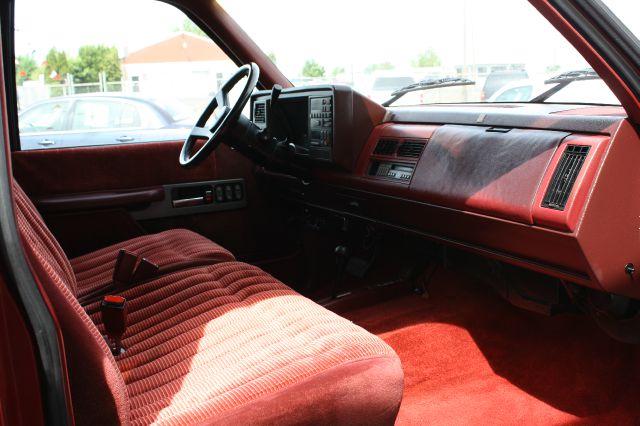 1990 Chevrolet K2500 4D Crew Cab Truck