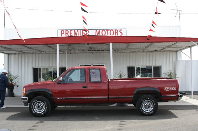 1990 Chevrolet K2500 4D Crew Cab Truck