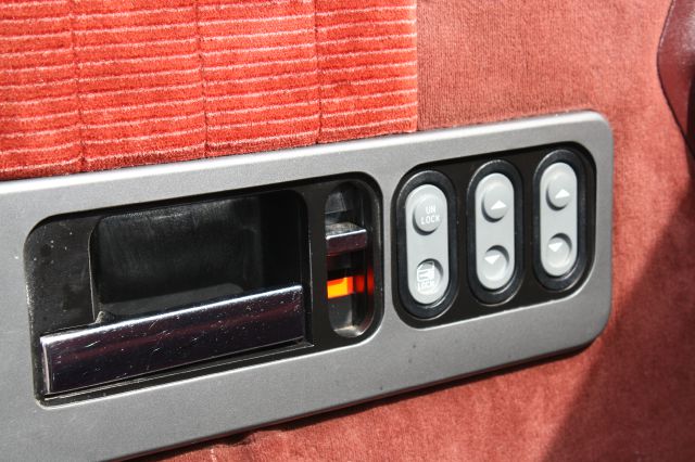 1990 Chevrolet K2500 4D Crew Cab Truck