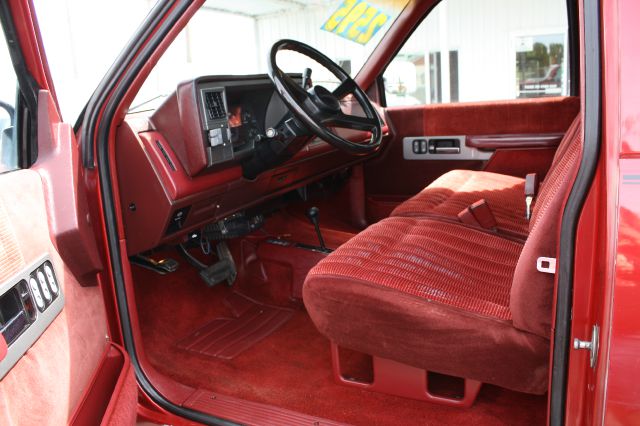 1990 Chevrolet K2500 4D Crew Cab Truck