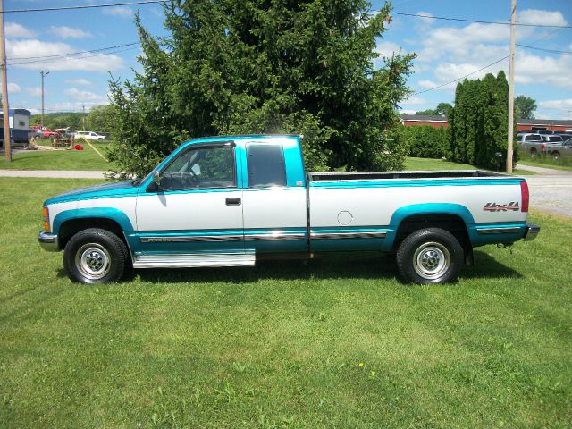 1993 Chevrolet K2500 4D Crew Cab Truck