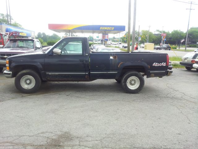 1994 Chevrolet K2500 LT Sedan 4D
