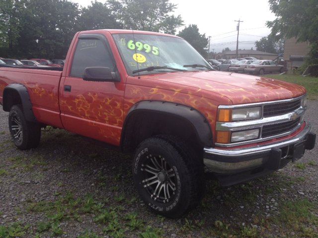 1995 Chevrolet K2500 4WD 4dr V6 SR5 (natl)