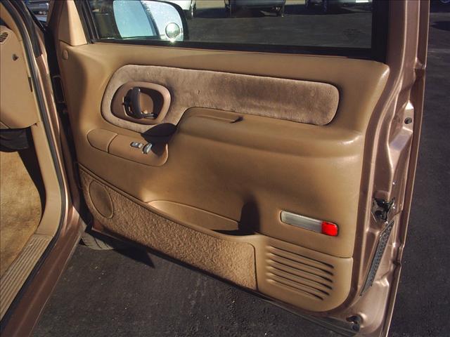 1995 Chevrolet K2500 Base