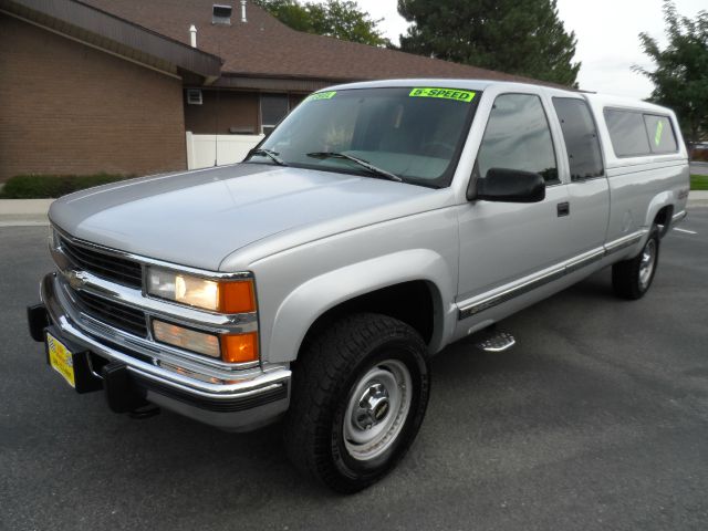 1996 Chevrolet K2500 4D Crew Cab Truck