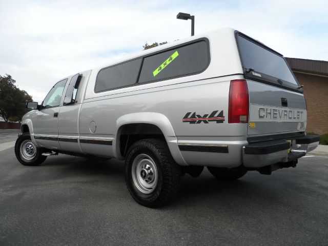 1996 Chevrolet K2500 4D Crew Cab Truck