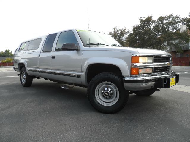 1996 Chevrolet K2500 4D Crew Cab Truck