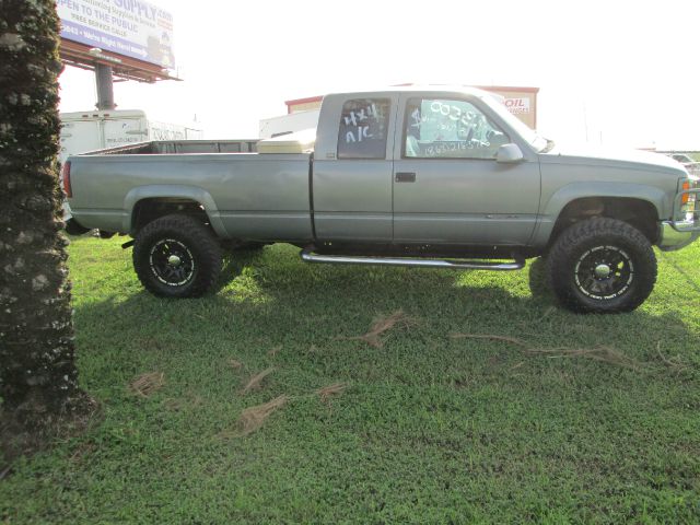 1996 Chevrolet K2500 4D Crew Cab Truck